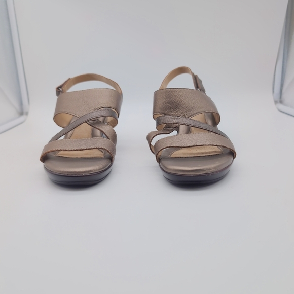 Naturalizer "Tender" sz 7.5 Gold Leather Women's Sandals - Picture 3 of 9